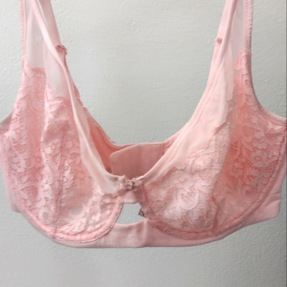 38DDD Victoria's Secret Bra